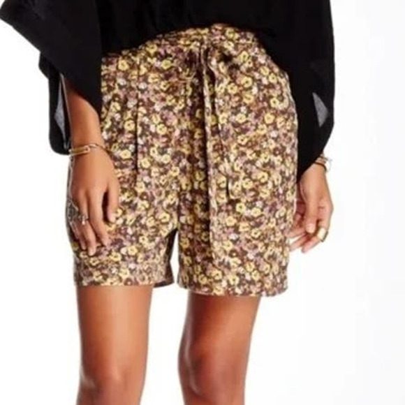 Free People Layla High Waist Tie Belt Flowy Boho Floral Print Shorts S - Picture 9 of 9